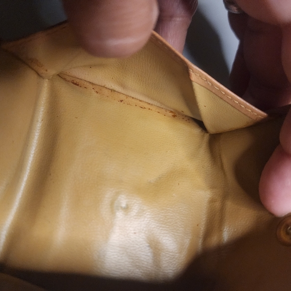 Authentic Vintage Celine Soft Leather Tri Fold Wallet - Picture 14 of 16